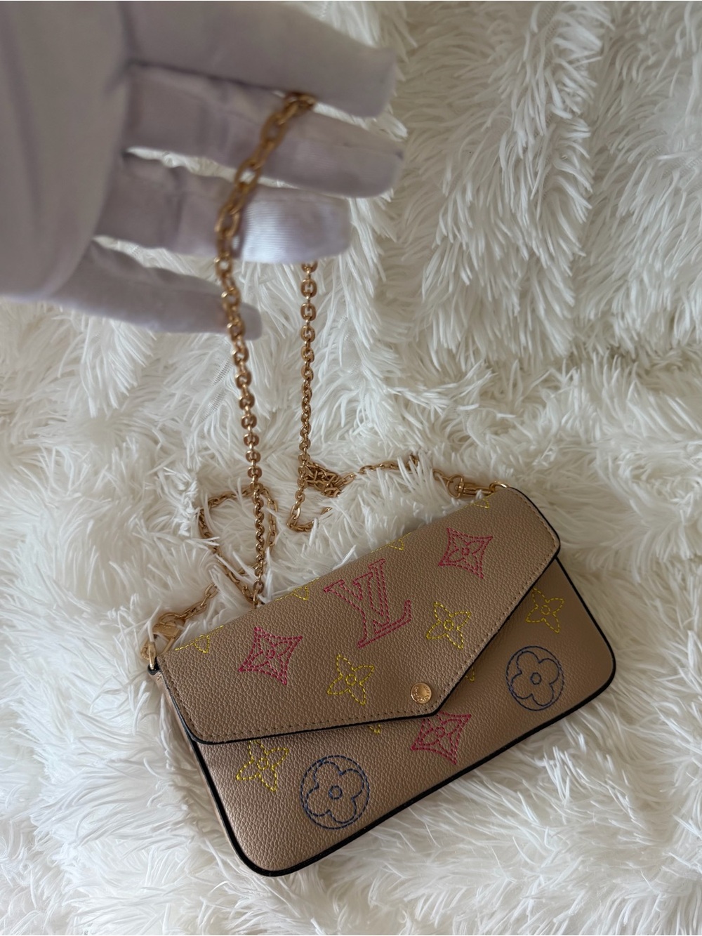 6-Piece Crossbody Bag Set w/ 2 Straps + Box – Complete Gift-Ready Set- Insp. - Picture 7 of 7